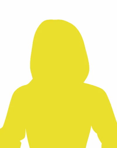 Femme de l'équipe de la pharmacie du marché notre-dame